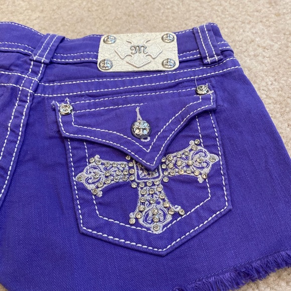 WOW! NWT💜 Miss Me cross bling purple shorts Sz 26 - Picture 2 of 7